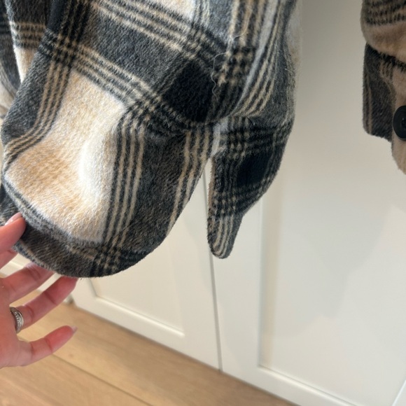 Thread and Supply Shacket from Nordstrom! Great for leggings!! - Picture 4 of 5